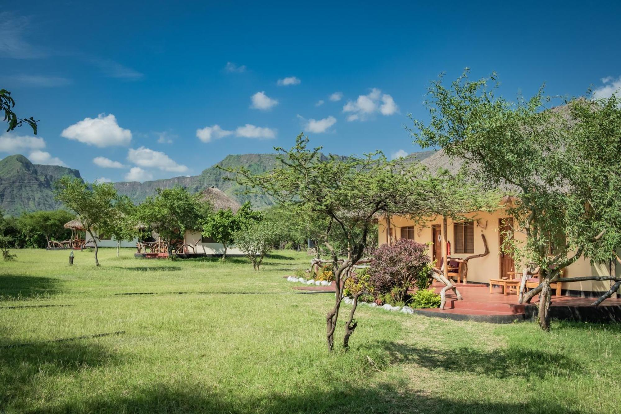Lake Natron Maasai Giraffe Eco Lodge And Camping Mtowabaga Exterior foto